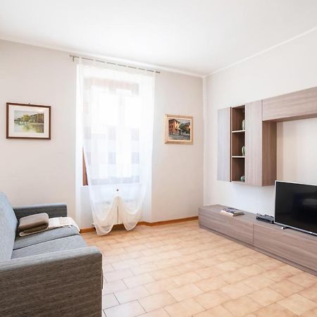 Apartamento Le Tre Ninfee Di Pusiano! Free Parking Exterior foto