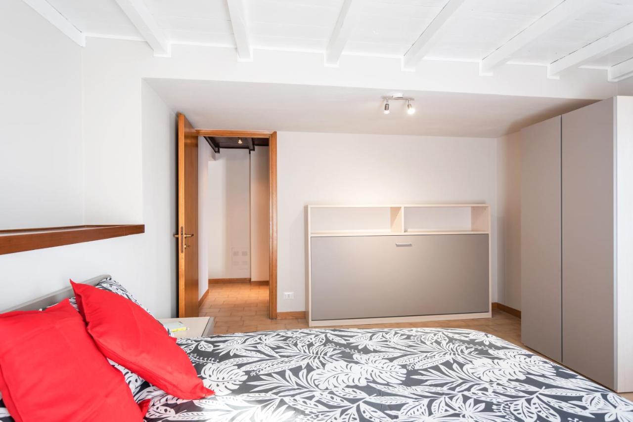 Apartamento Le Tre Ninfee Di Pusiano! Free Parking Exterior foto